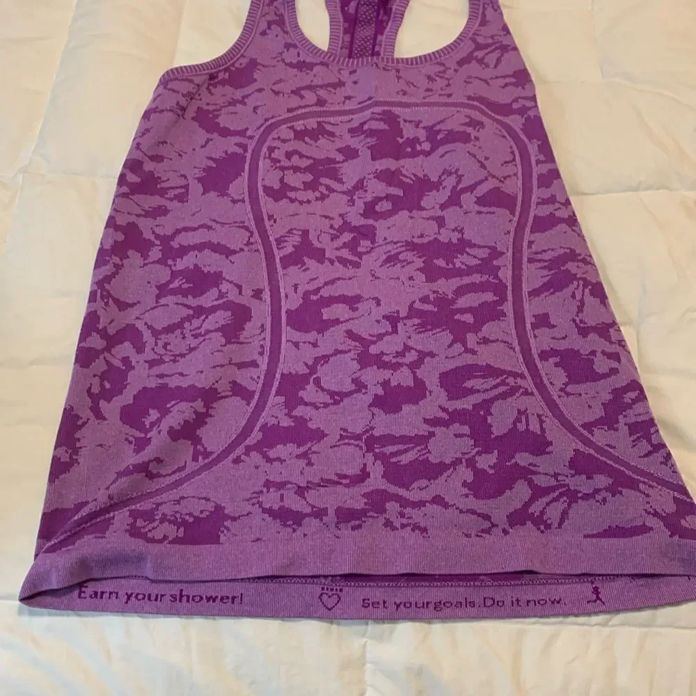Lululemon, tank top, great condition, medium